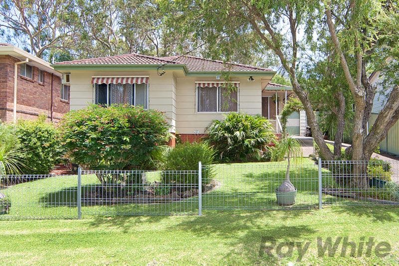 22 Margot Avenue, GOROKAN NSW 2263, Gorokan - Image 1