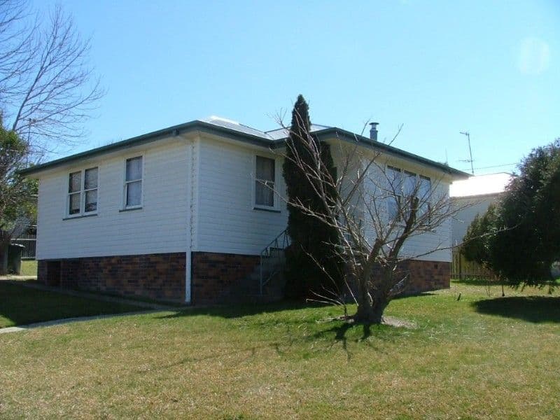 30 Douglas Street, ARMIDALE NSW 2350, Armidale - Image 1