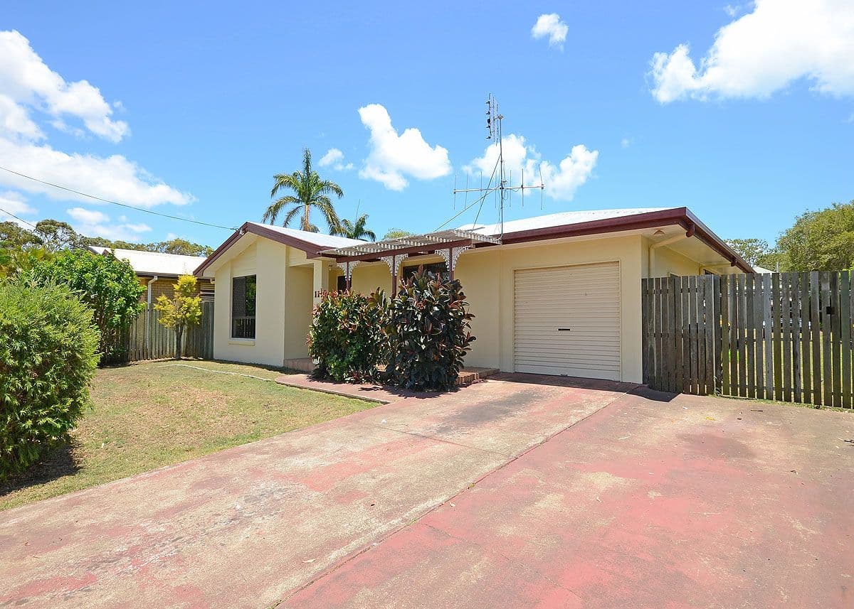 11 Pineapple Avenue, TORQUAY QLD 4655, Torquay - Image 1
