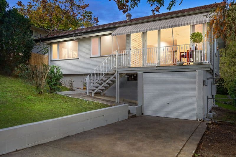 9 Maryland Street, Stafford Heights - Image 1