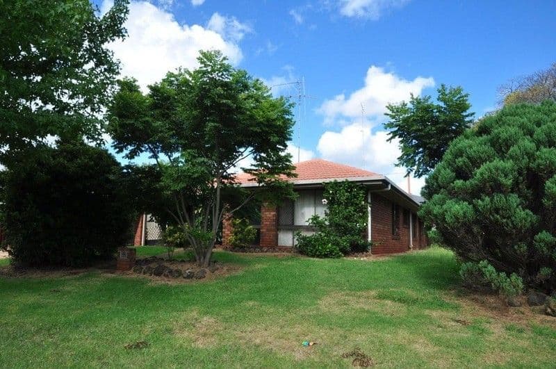 10 Raftery Street, CENTENARY HEIGHTS QLD 4350, Centenary Heights - Image 1