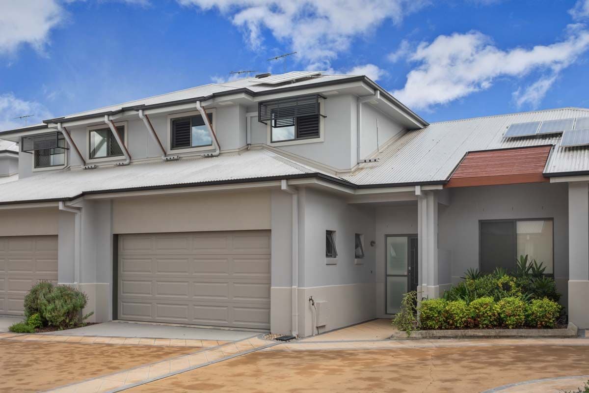 7 Greenway Circuit, Mount Ommaney QLD 4074, Mount Ommaney - Image 1