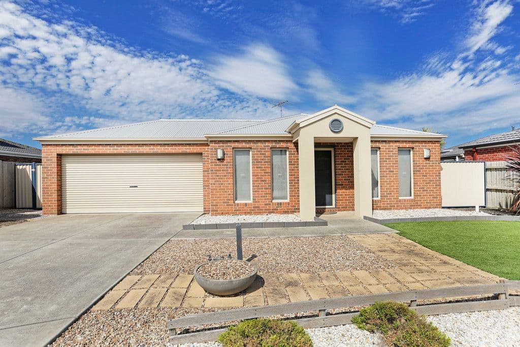 8 Achillea Close, Corio VIC 3214, Corio - Image 1