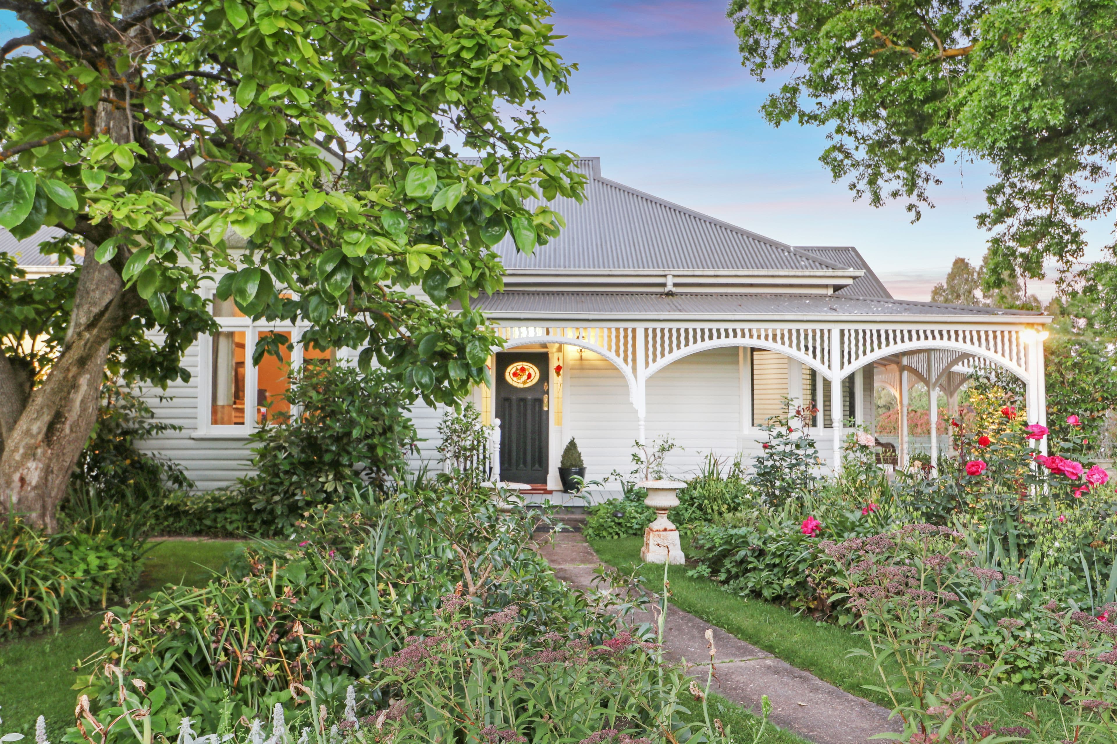 21 Logan Street, Mansfield VIC 3722, Mansfield - Image 1