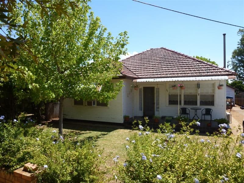 37 Crown Street, DUBBO NSW 2830, Dubbo - Image 1