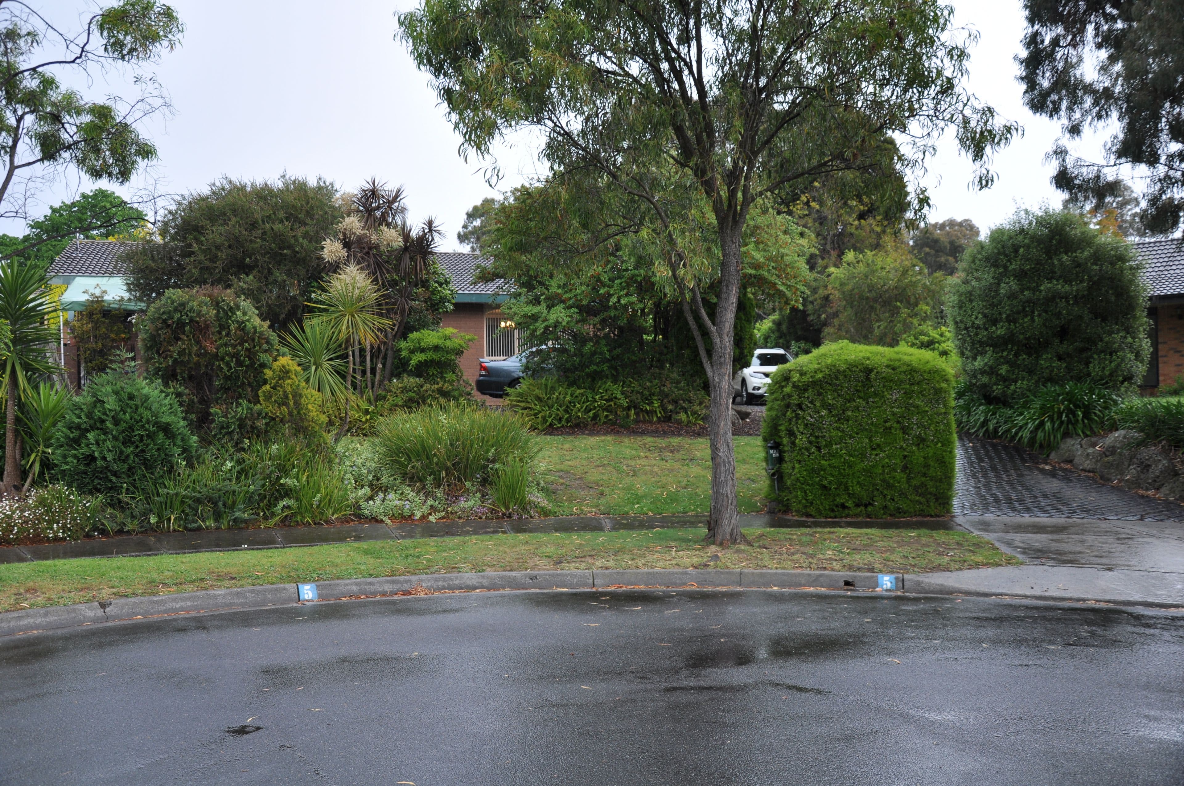 5 Burnside Court, Wantirna South VIC 3152, Wantirna South - Image 1