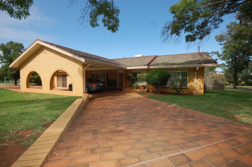 14 Nyora Street, Griffith - Image 1