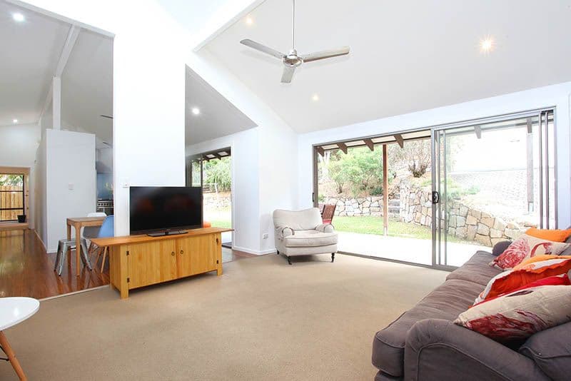 17 Burrumbuck Street, CHAPEL HILL QLD 4069, Chapel Hill - Image 1