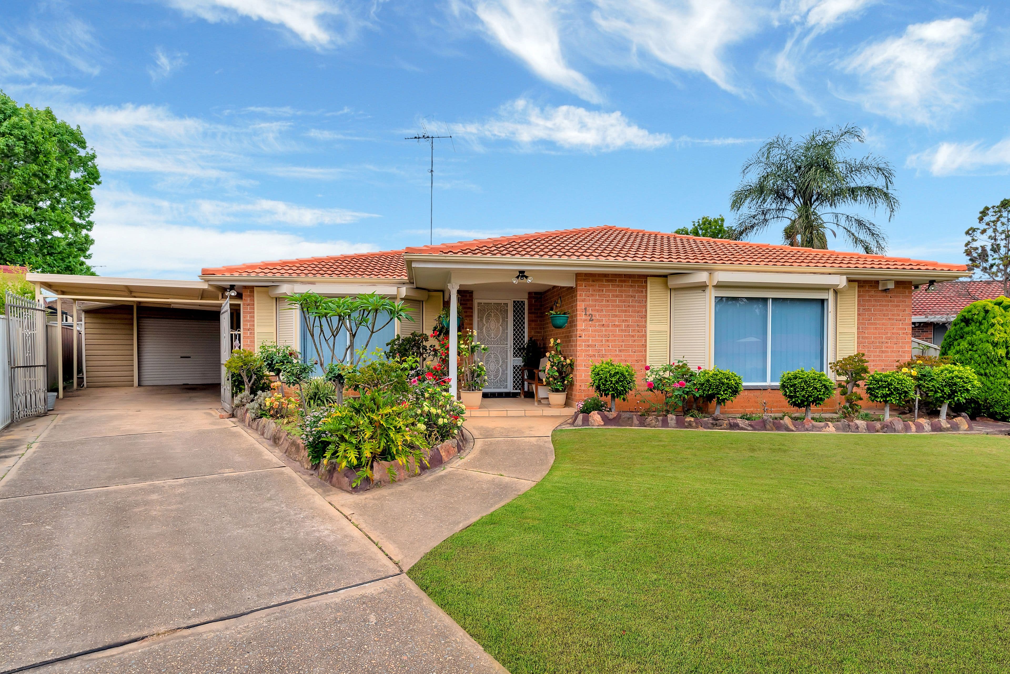 12 Quinn Place, Prairiewood - Image 1