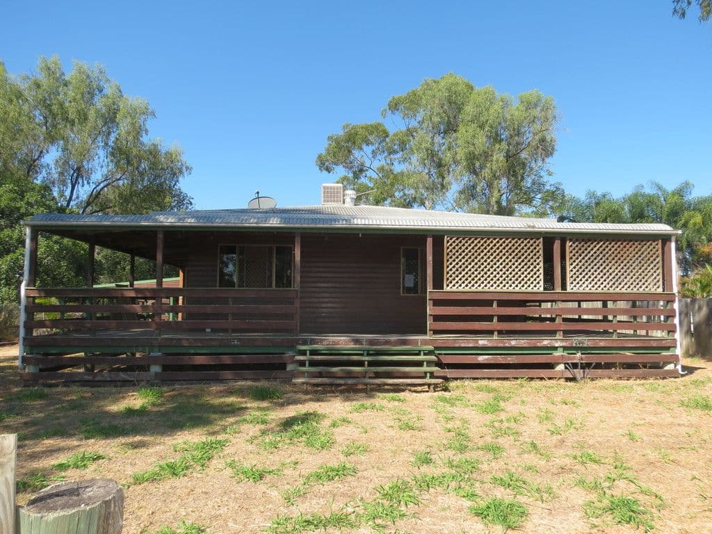 18 Morse Street, Emerald QLD 4720, Emerald - Image 1