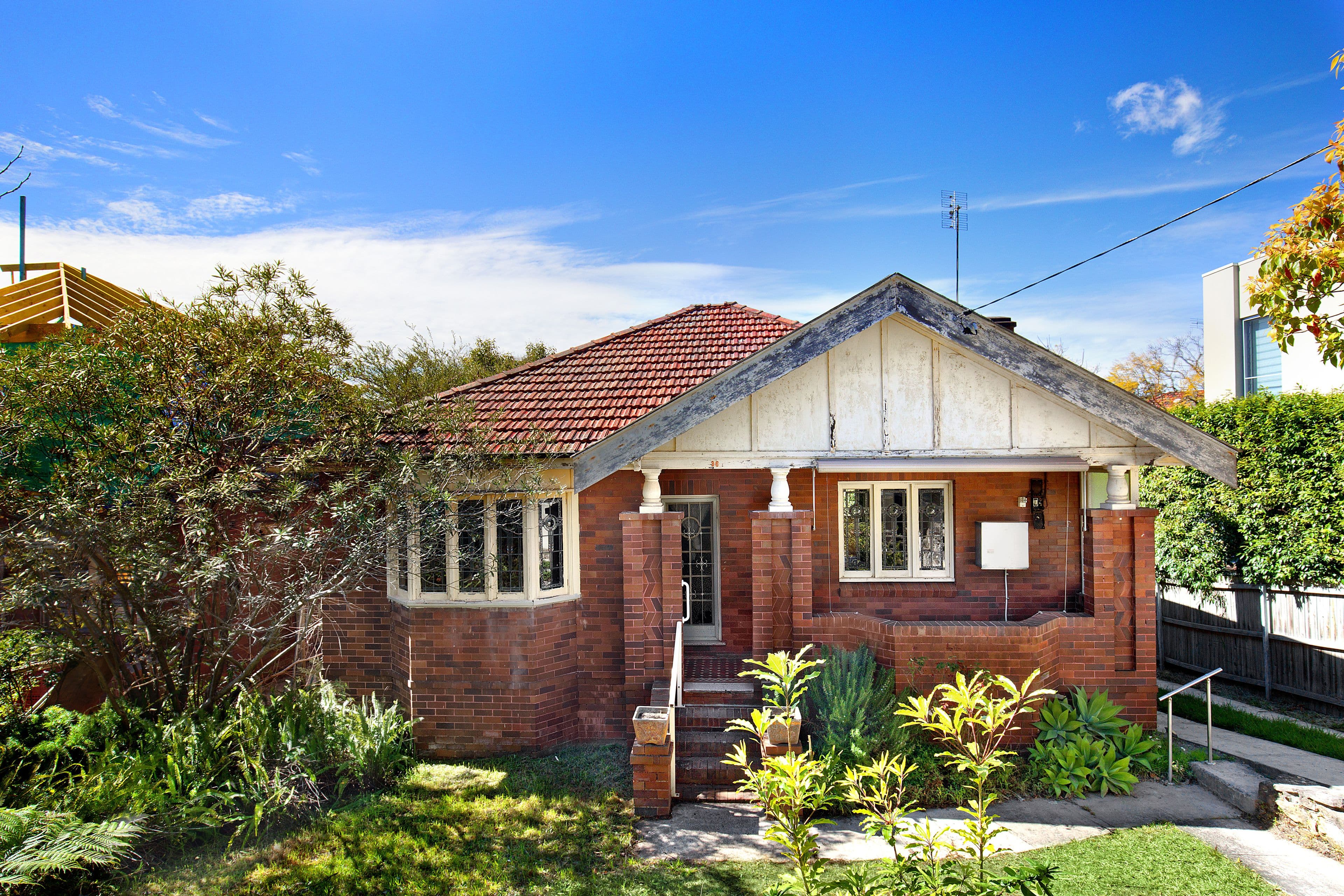 36 Dalmeny Road, Northbridge - Image 1