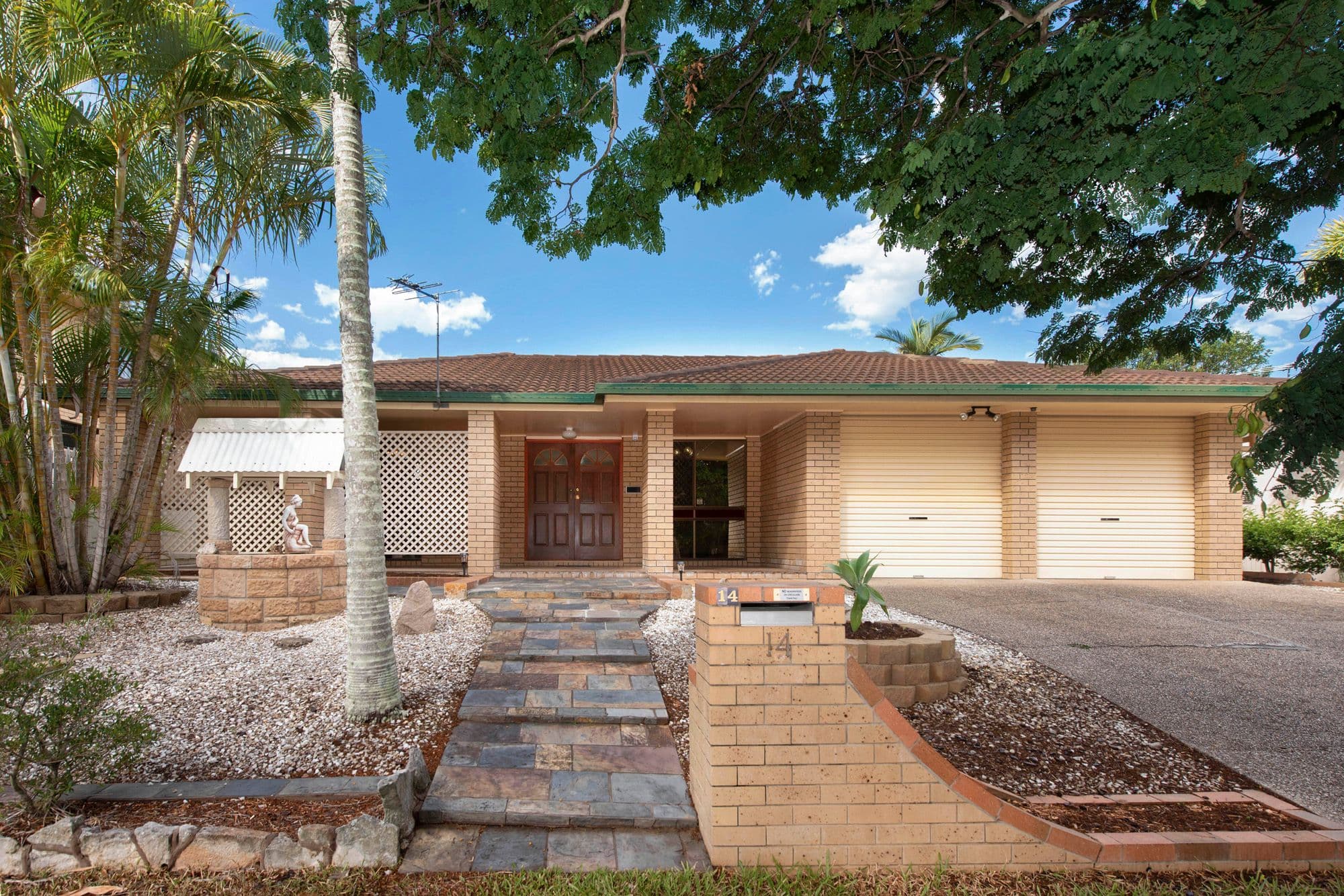 14 Urquhart Street, Carindale QLD 4152, Carindale - Image 1