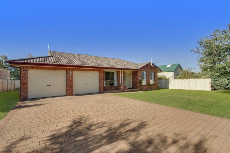 11 Brooklands Street, Crookwell - Image 1