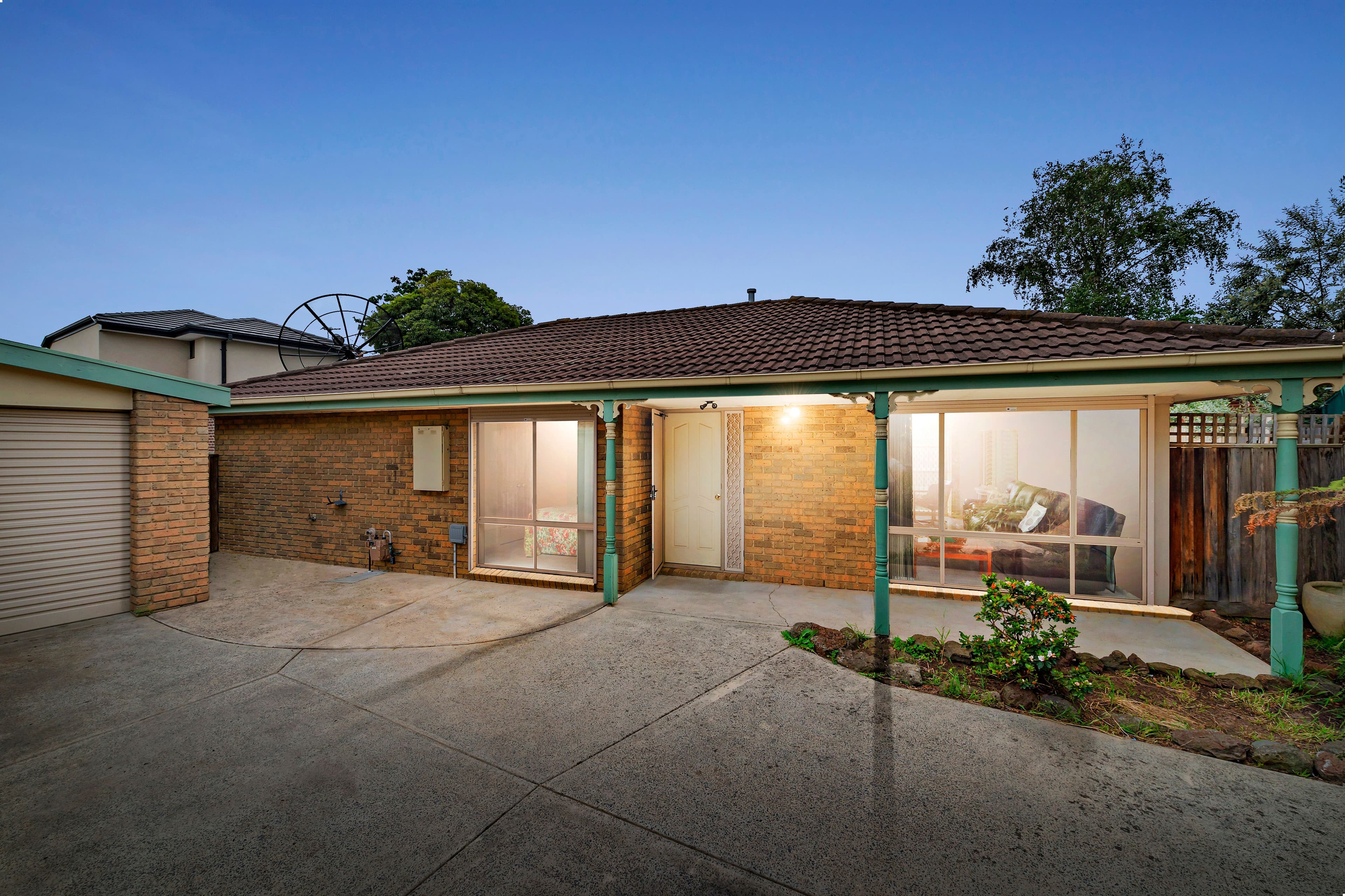 19 Hillcrest Avenue, Chadstone VIC 3148, Chadstone - Image 1