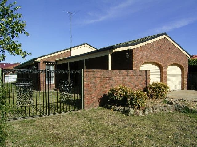 373 Poplar Drive, LAVINGTON NSW 2641, Lavington - Image 1