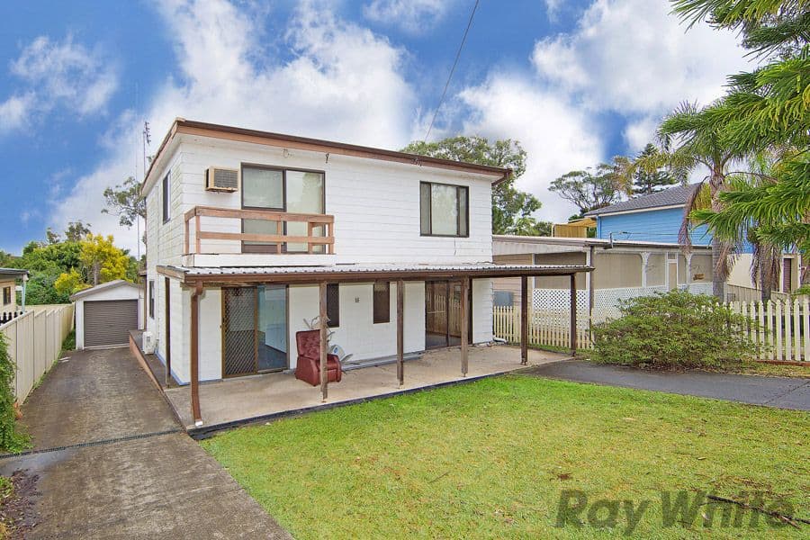 18 Laelana Avenue, Budgewoi NSW 2262, Budgewoi - Image 1