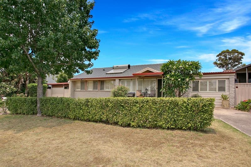 4 William Street, Cambridge Park - Image 1