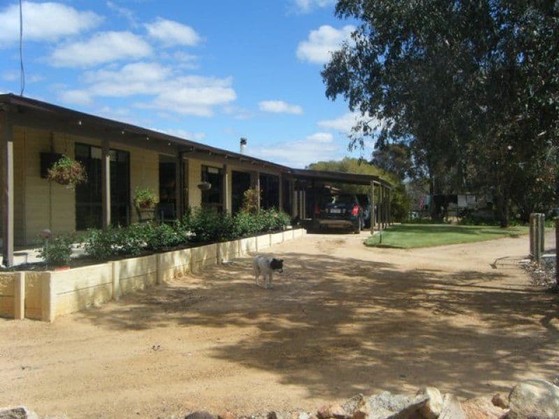 194 Mandiakin Road, BEVERLEY WA 6304, Beverley - Image 1