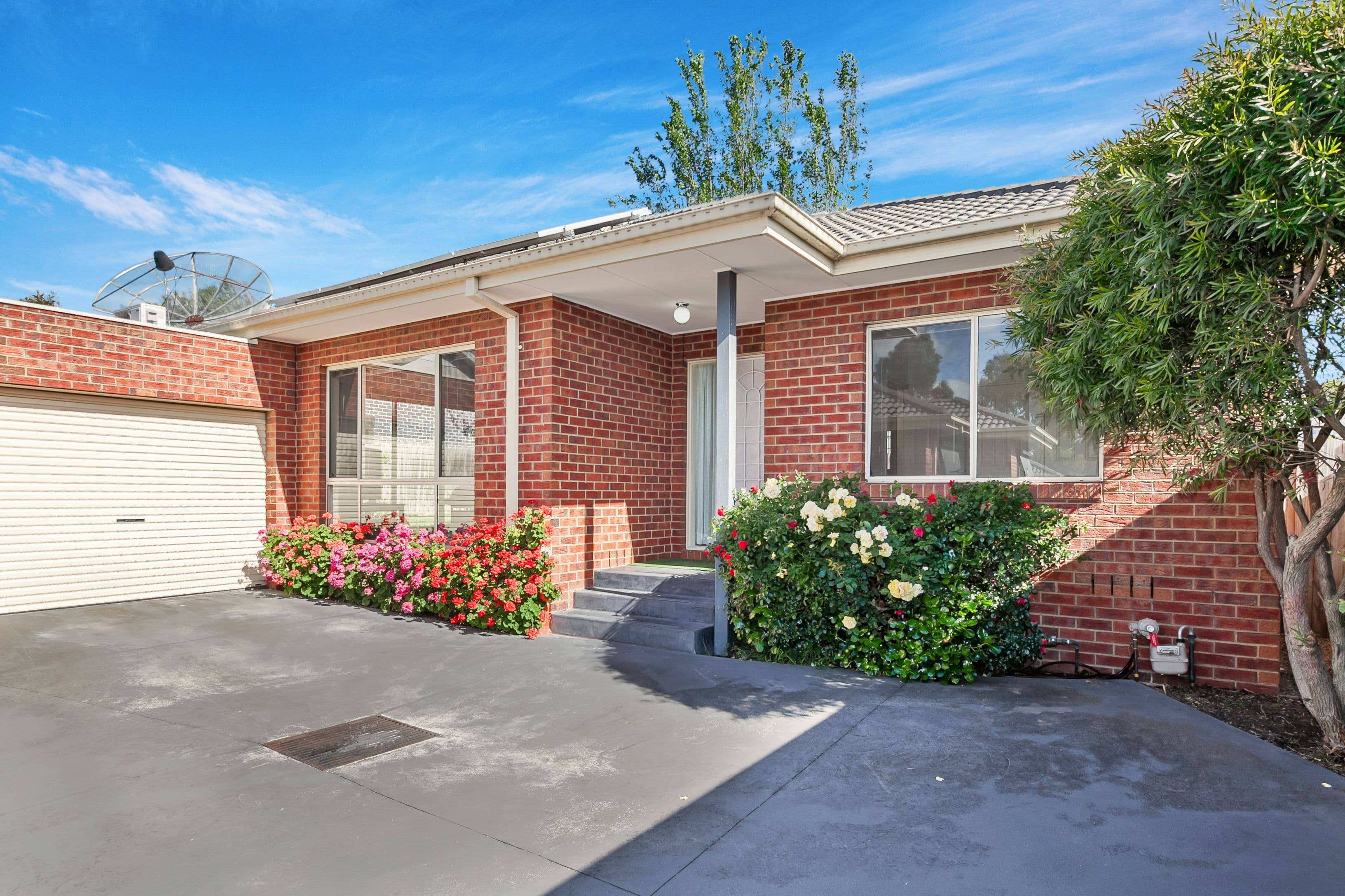 25 Ebony Parade, Heidelberg West VIC 3081, Heidelberg West - Image 1