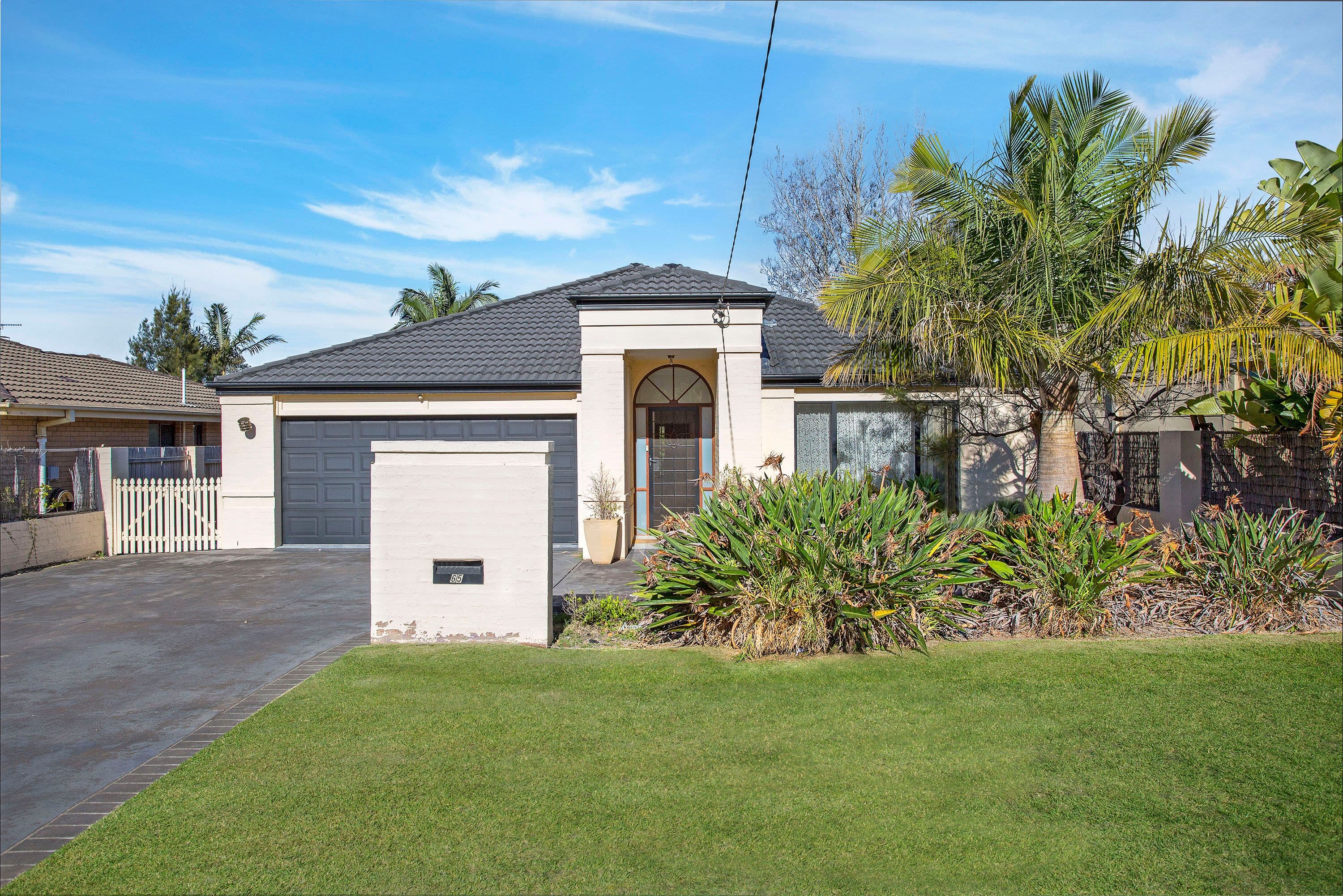 65 Sierra Avenue, Bateau Bay - Image 1