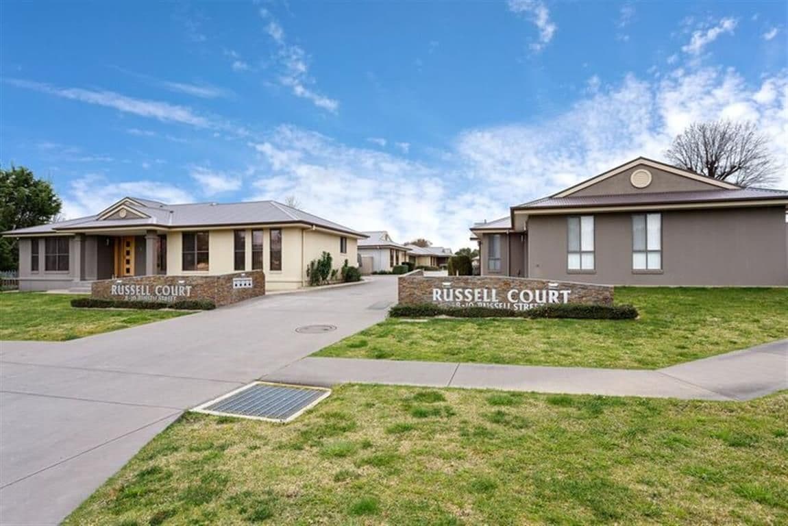 8 Russell Street, Tumut - Image 1
