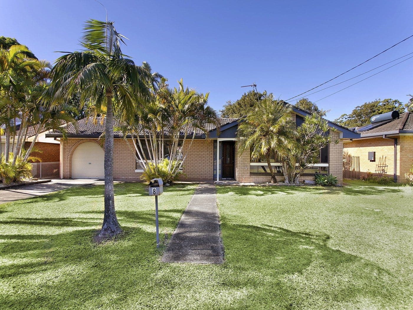8 Dianne Close, Coffs Harbour - Image 1