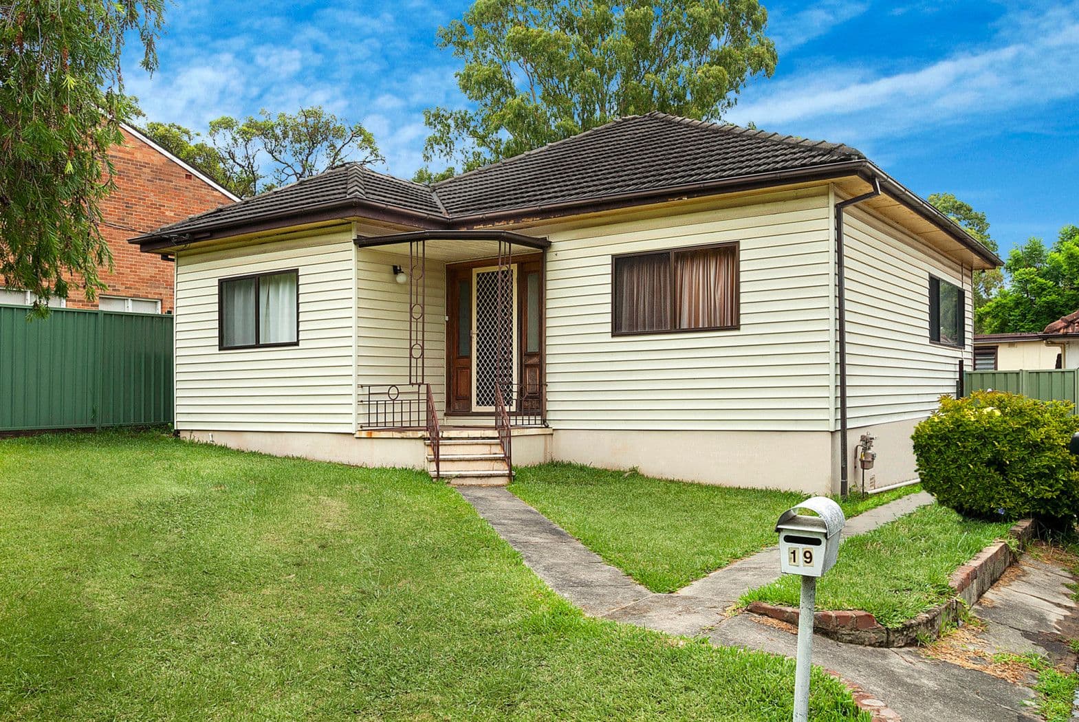 19 Dernancourt Avenue, Engadine NSW 2233, Engadine - Image 1