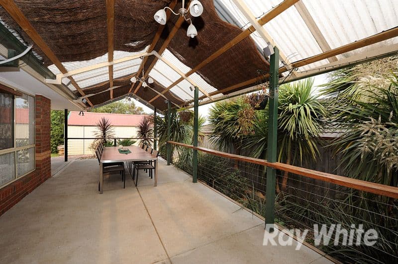 8 Gilbert Place, BERWICK VIC 3806, Berwick - Image 1