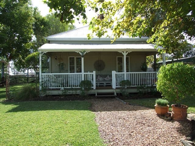 107 Thistle Street, BLACKALL QLD 4472, Blackall - Image 1