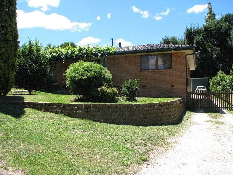 9 Bona Vista Road, ARMIDALE NSW 2350, Armidale - Image 1