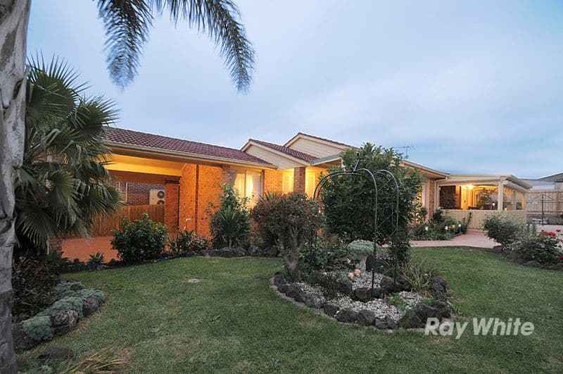 2 Spencer Court, BERWICK VIC 3806, Berwick - Image 1