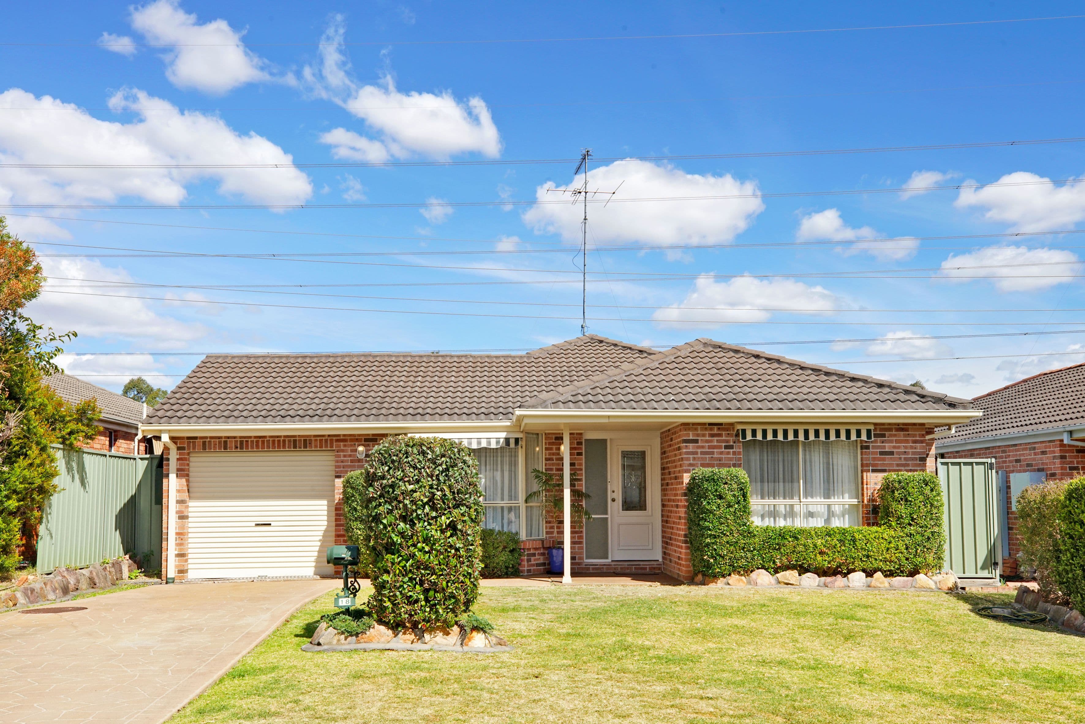 18 Linara Circuit, Glenmore Park - Image 1