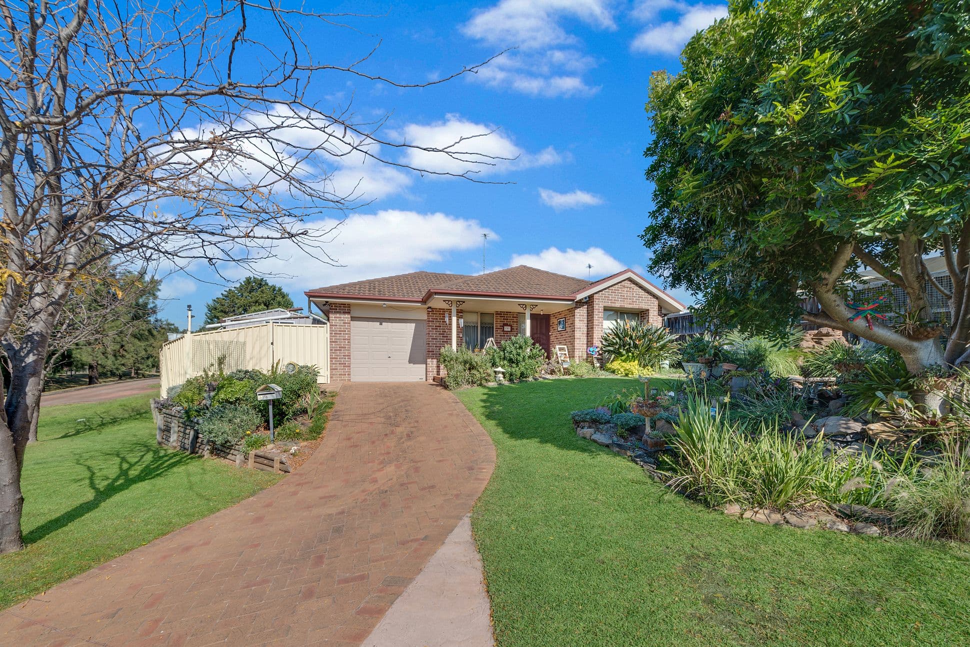 4 Backs Place, Narellan Vale - Image 1