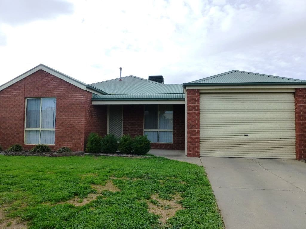 21 Alfred Avenue, ECHUCA VIC 3564, Echuca - Image 1