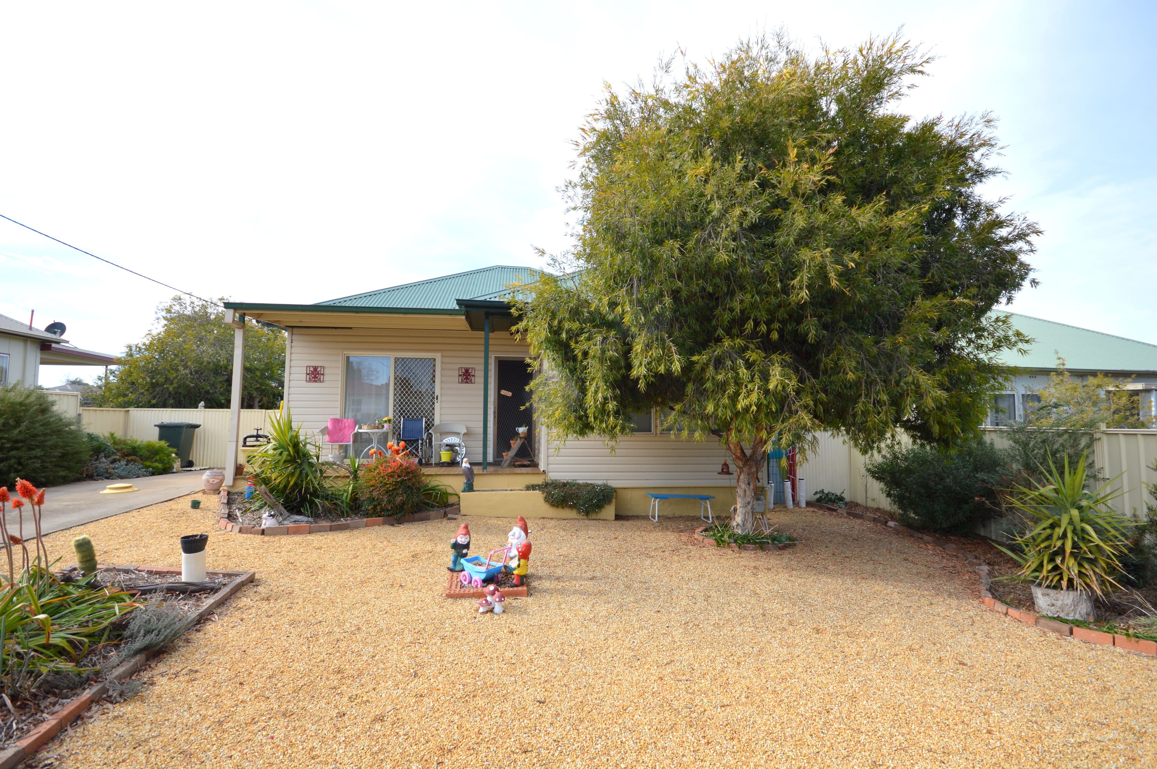 5 Thomas Street, Cowra - Image 1