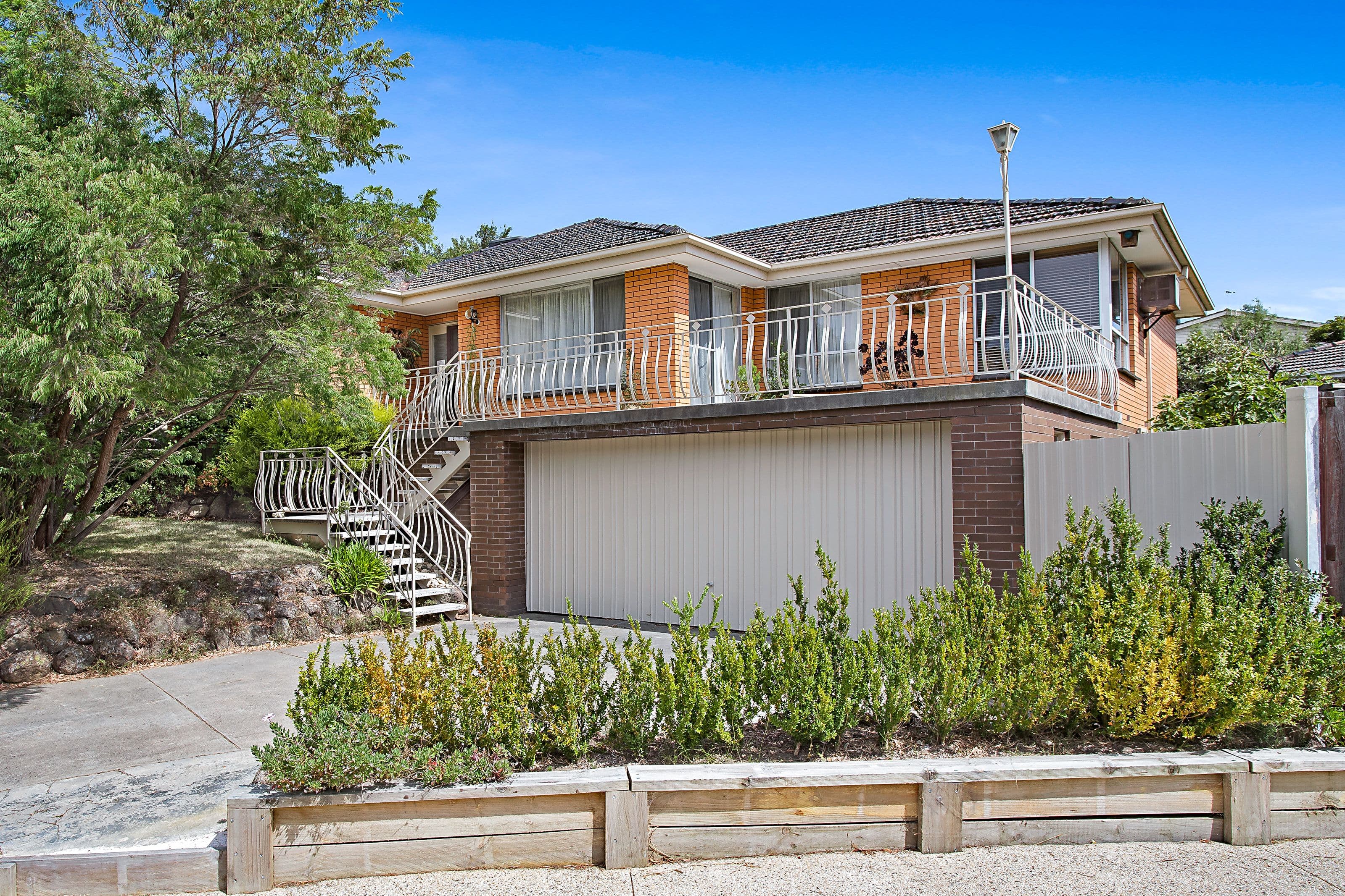 4 Katandra Court, Mount Waverley VIC 3149, Mount Waverley - Image 1