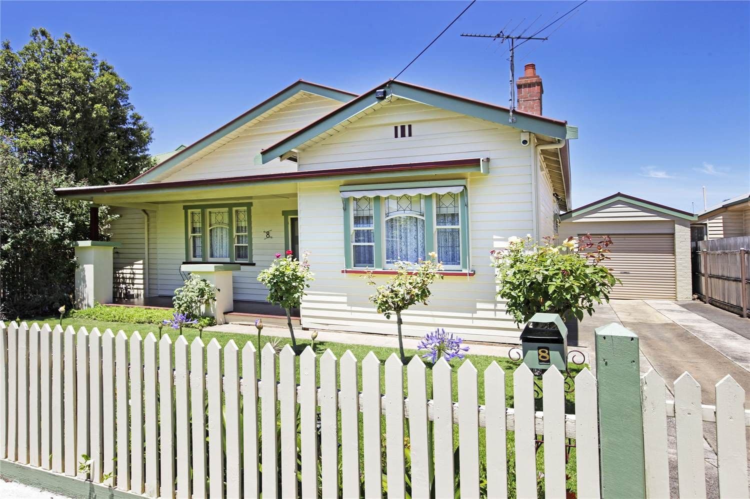 8 Bay Street, RIPPLESIDE VIC 3215, Rippleside - Image 1