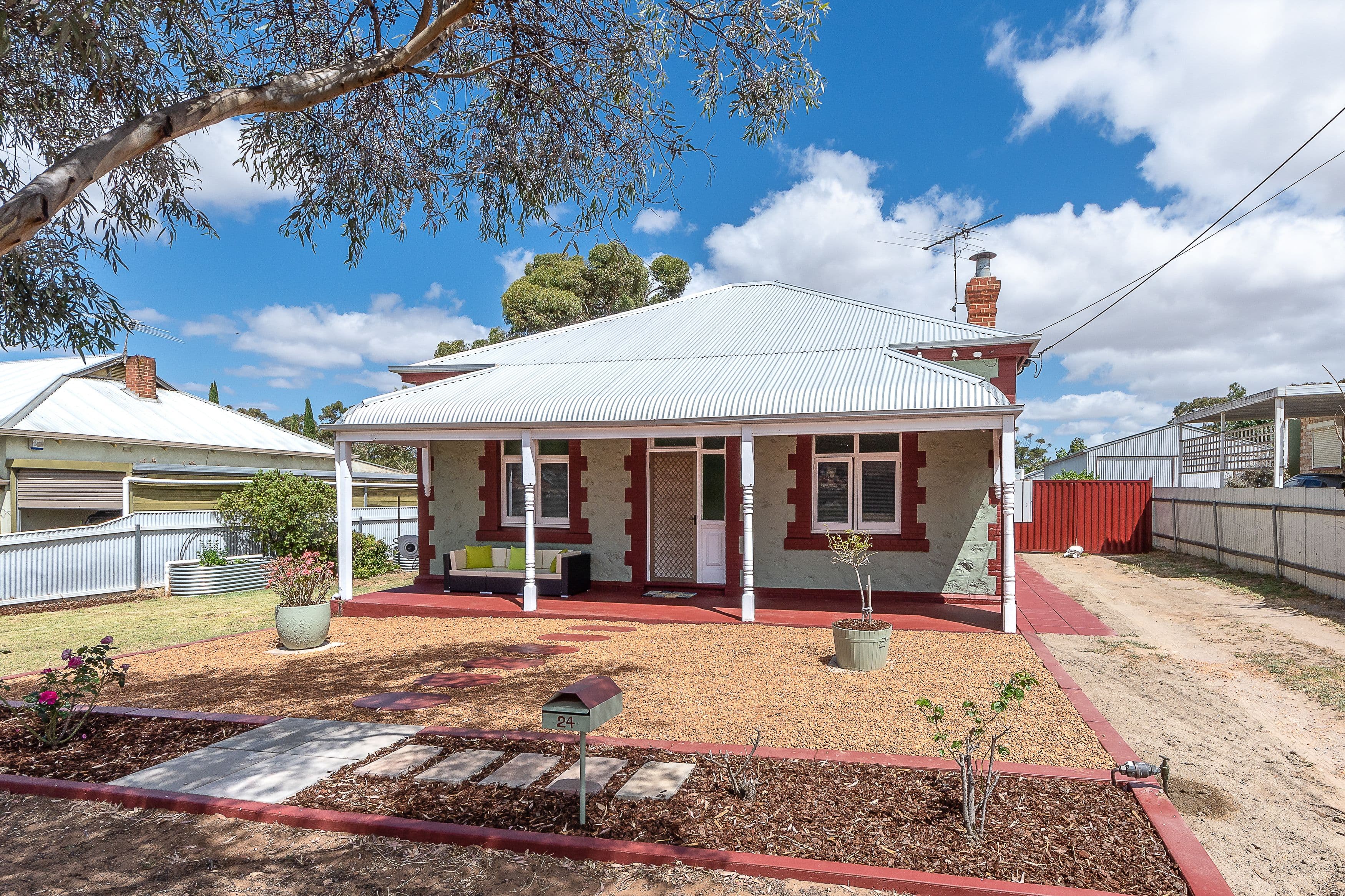 24 Hawke Road, Murray Bridge SA 5253, Murray Bridge - Image 1