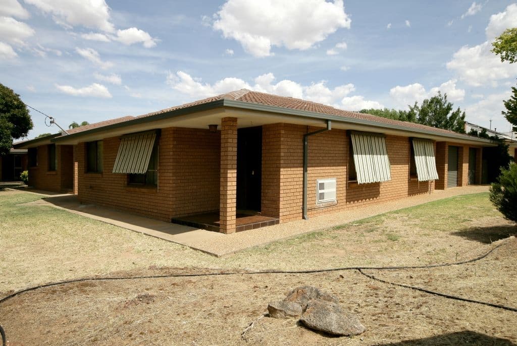 61 Main Street, LAKE ALBERT NSW 2650, Lake Albert - Image 1