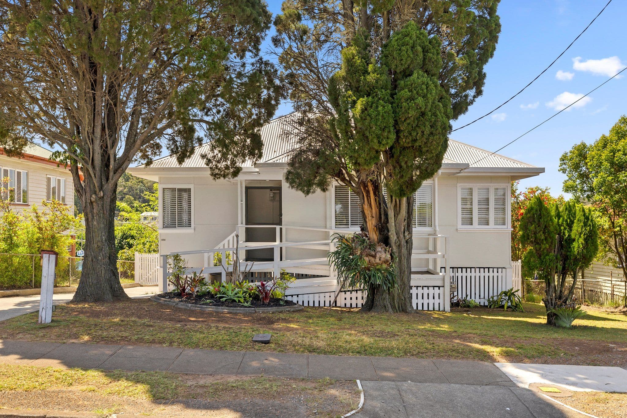 686 Cavendish Road, Holland Park QLD 4121, Holland Park - Image 1