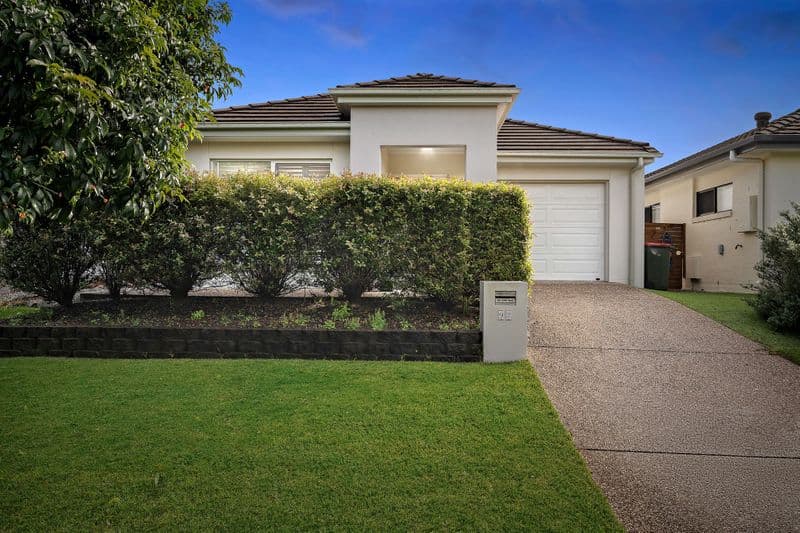 92 Nicklaus Parade, North Lakes - Image 1