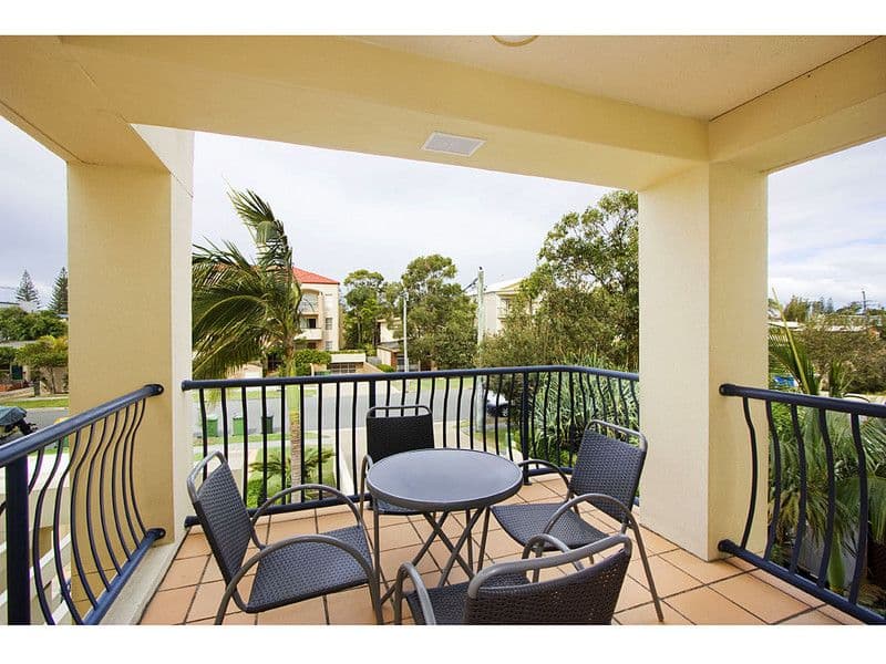 4 'Brooklyn Shores', 58 Petrel Avenue, MERMAID BEACH QLD 4218, Mermaid Beach - Image 1