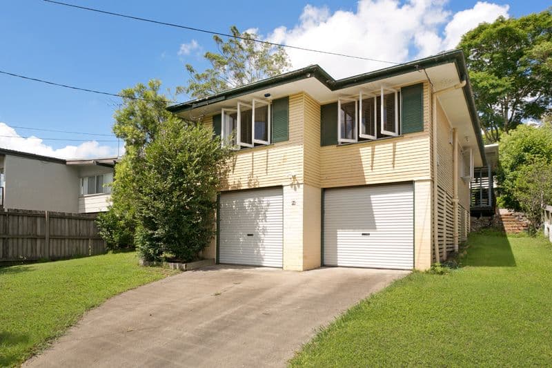 7 Nealdon Street, Holland Park QLD 4121, Holland Park - Image 1