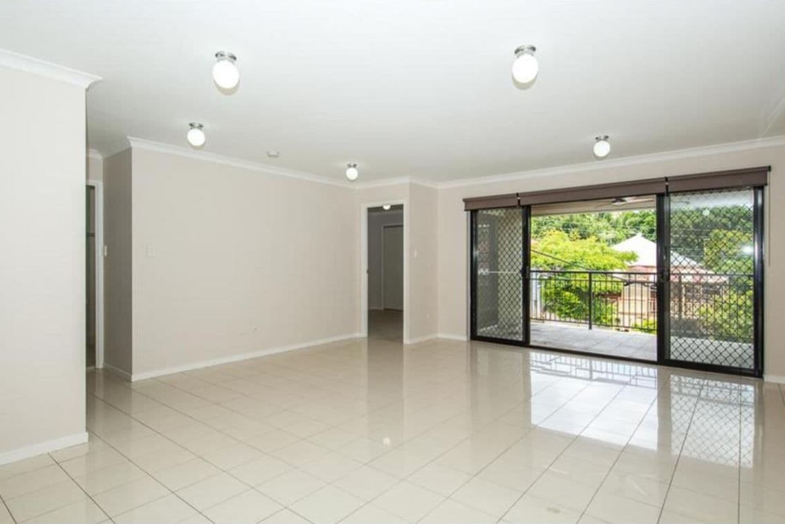 8 Catherine Street, Woolloongabba QLD 4102, Woolloongabba - Image 1
