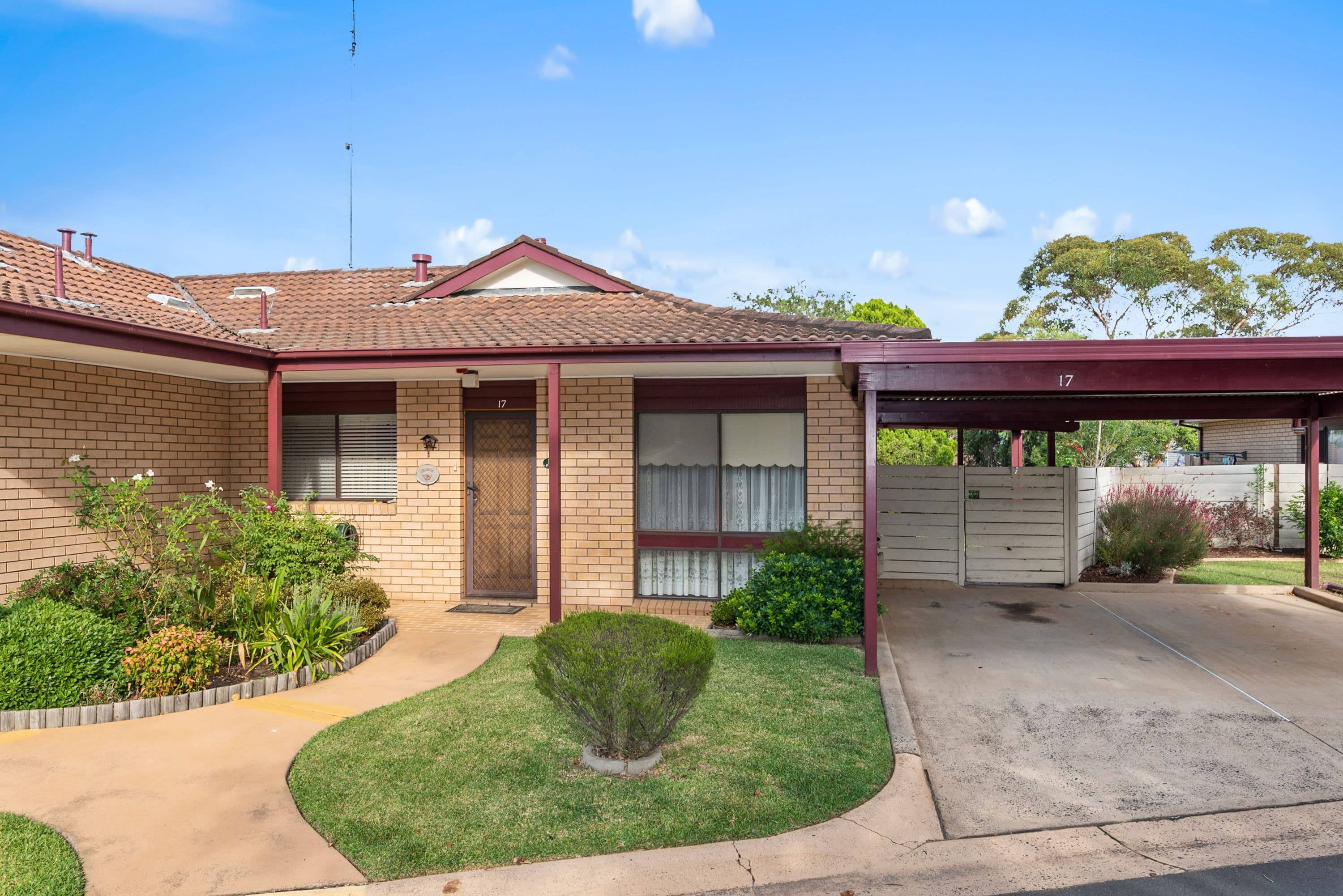 31 Crookston Drive, Camden South - Image 1