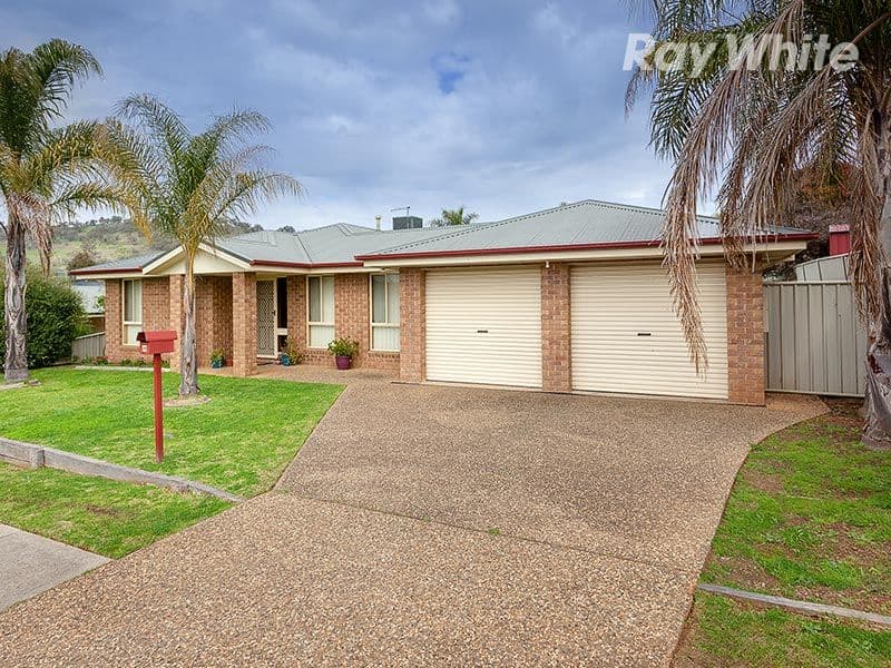 29 Kingfisher Drive, WODONGA VIC 3690, West Wodonga - Image 1