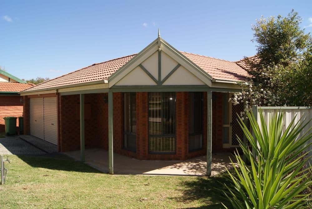 21 Sturtvale Court, ALBURY NSW 2640, West Albury - Image 1