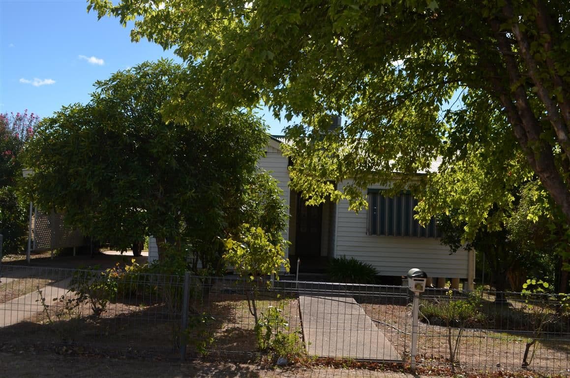 184 Capper Street, Tumut - Image 1