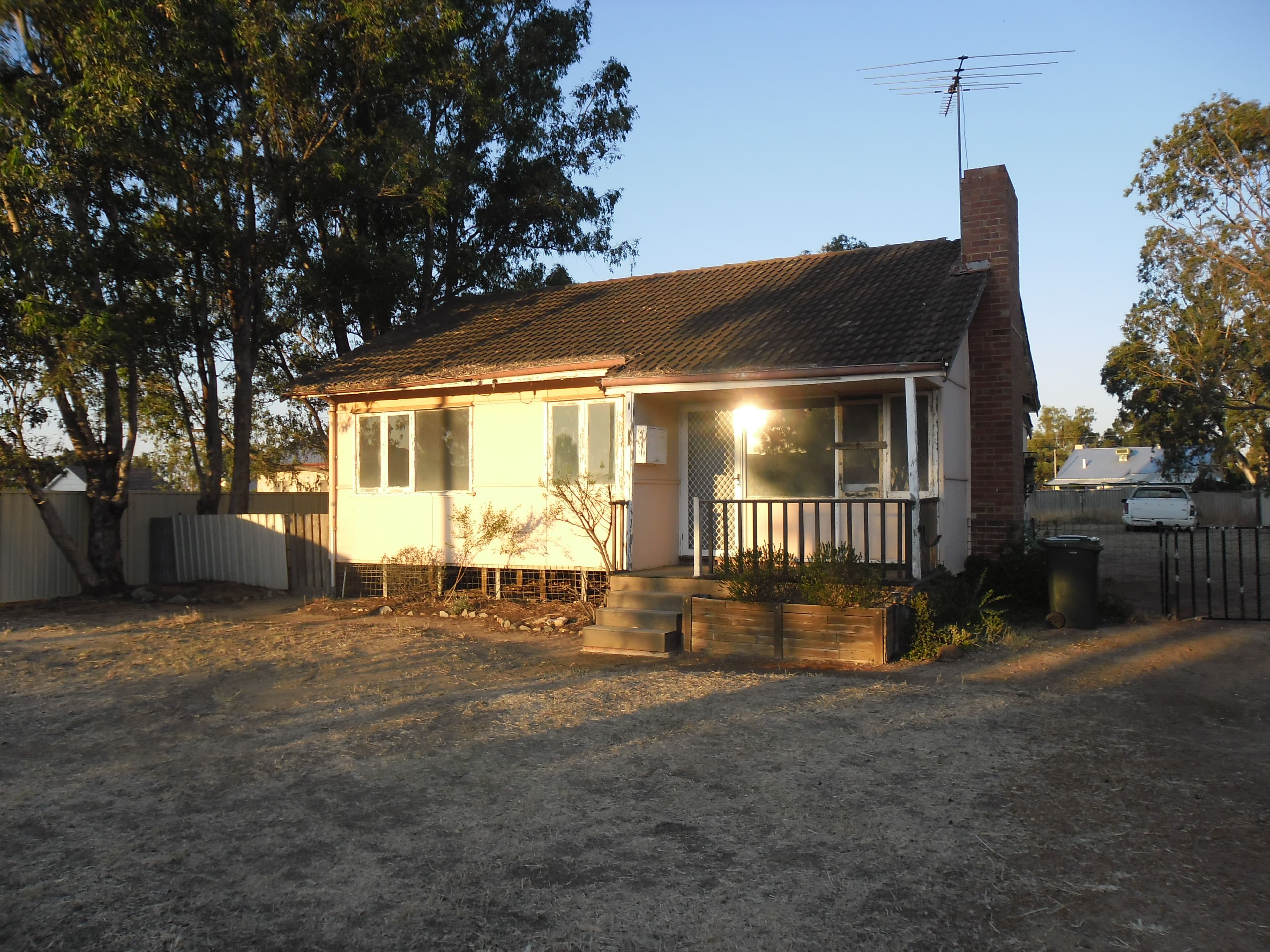 27 Robertson Street, Carnamah WA 6517, Carnamah - Image 1