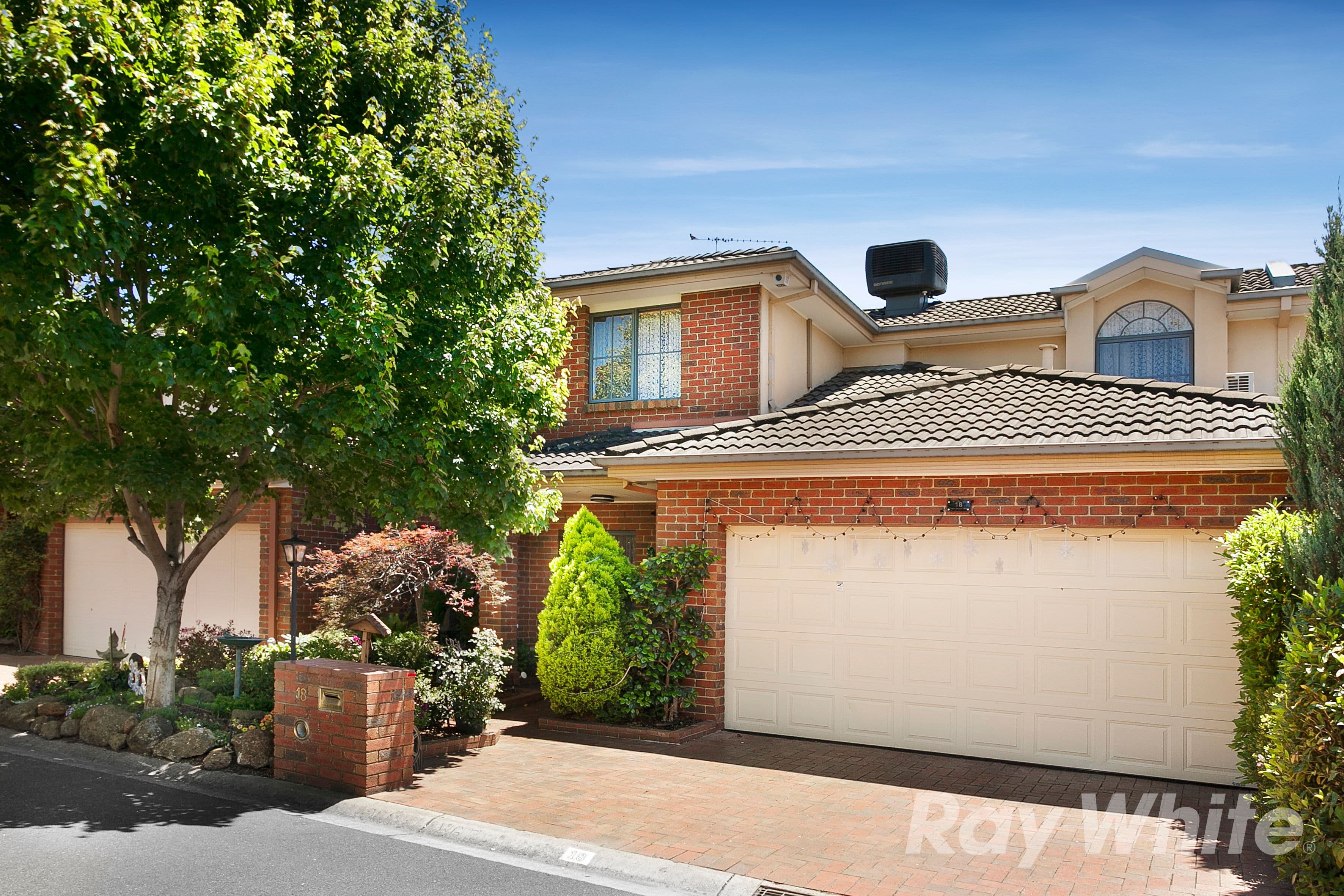 18 Silverwood Way, Glen Waverley VIC 3150, Glen Waverley - Image 1